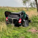 Una madre y sus dos hijas murieron al chocar a toda velocidad contra un árbol