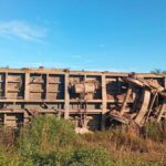Descarriló un tren carguero y nueve vagones volcaron sobre Ruta 34