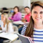 Inscriben para cursos de preceptor y cajero comercial