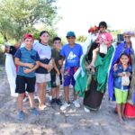 Niños de los parajes reciben con alegría y entusiasmo a los Reyes Magos