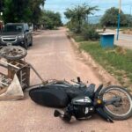 Un repartidor fue derribado y mordido por dos perros en plena calle