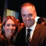 Revelan que los pasajes de Manuel Adorni y su esposa para regresar de Nueva York costaron más de 10.000 dólares