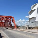 Grave accidente en el acceso al Puente Carretero: un pasajero de “Uber moto” resultó herido de gravedad