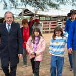 El Gobernador visitó la reserva ecológica y granja de la Fundación Estilo Campo en el departamento Silípica