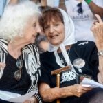 Estela de Carlotto y su último adiós a Taty Almeida: “Estoy llorando por dentro, por fuera”
