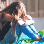 La madre lo sabía y no denunció: una docente descubrió que su alumna era abusada por un tío