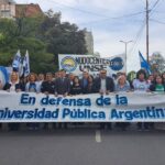 La UNSE marchó en defensa de la universidad pública